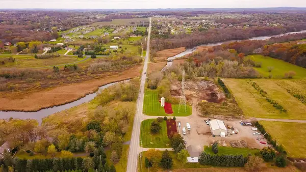 W275N7813 Lake Five ROAD, Hartland, WI 53029