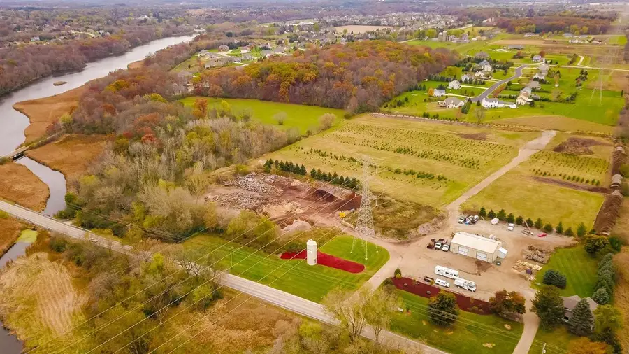 W275N7813 Lake Five ROAD, Hartland, WI 53029 - #2