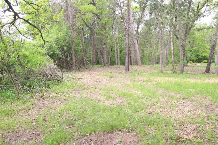 3917 North Shore Drive, Eau Claire, WI 54703 - Image #2