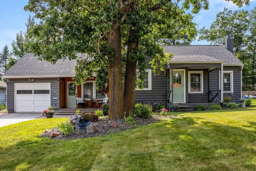 607 College Street, Spooner, WI 54801 - Image #3