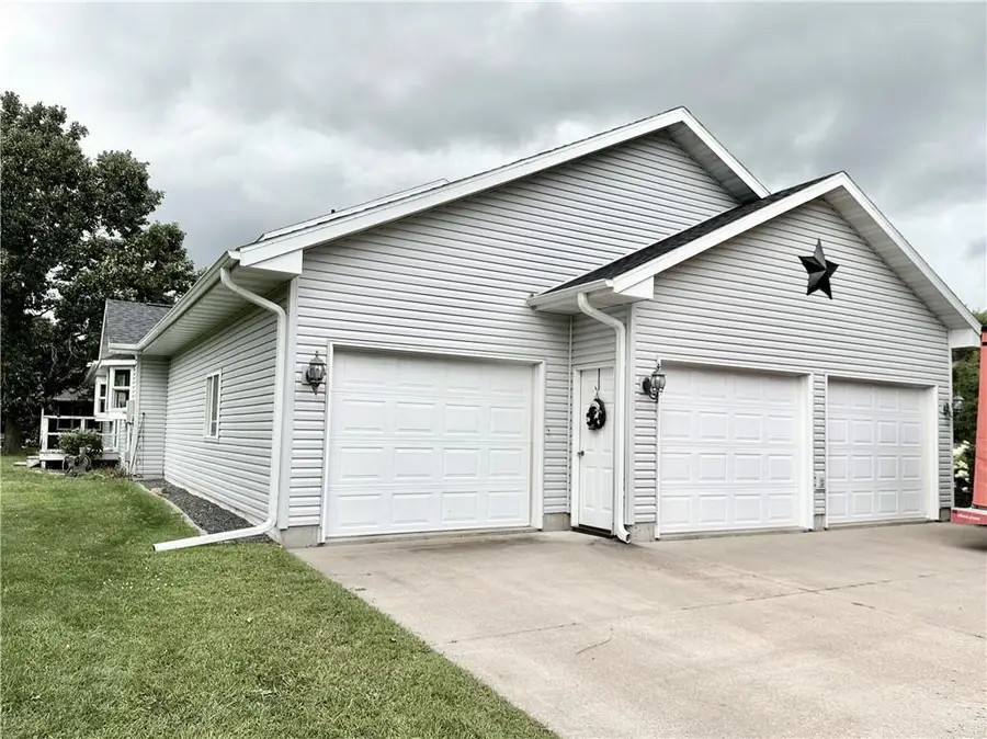 430 Linden Ave and Lot on 905 Scharbillig Ct, Rice Lake, WI 54868 - Image #2