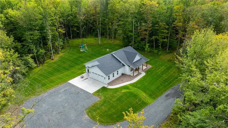 16039 366th St, Stanley, WI 54768 - Image #2