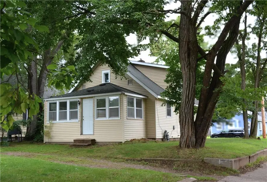 1704 9th Street, Eau Claire, WI 54703 - Image #2