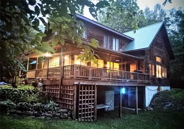 W1210 Nice Lake Road, Birchwood, WI 54817