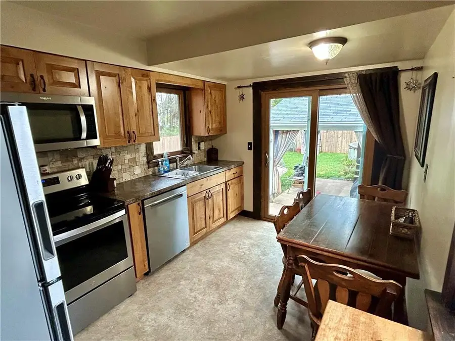 2226 Valley View Place, Eau Claire, WI 54703 - Image #3