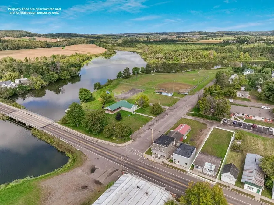 231 W Dallas Street, Dallas, WI 54733 - Image #2