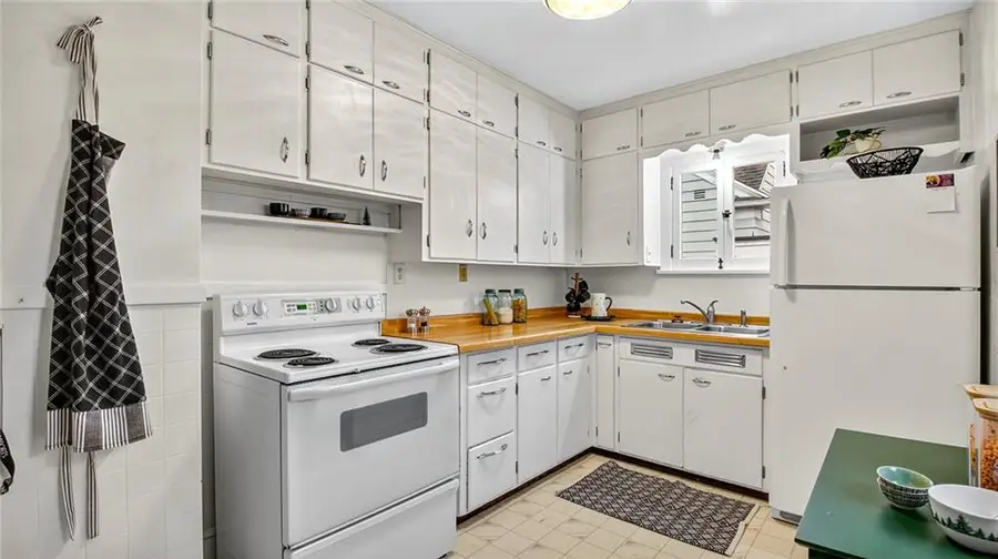 1803 Emery Street, Eau Claire, WI 54701 - Image #2