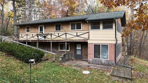 1926 Deer Trail, Spooner, WI 54801