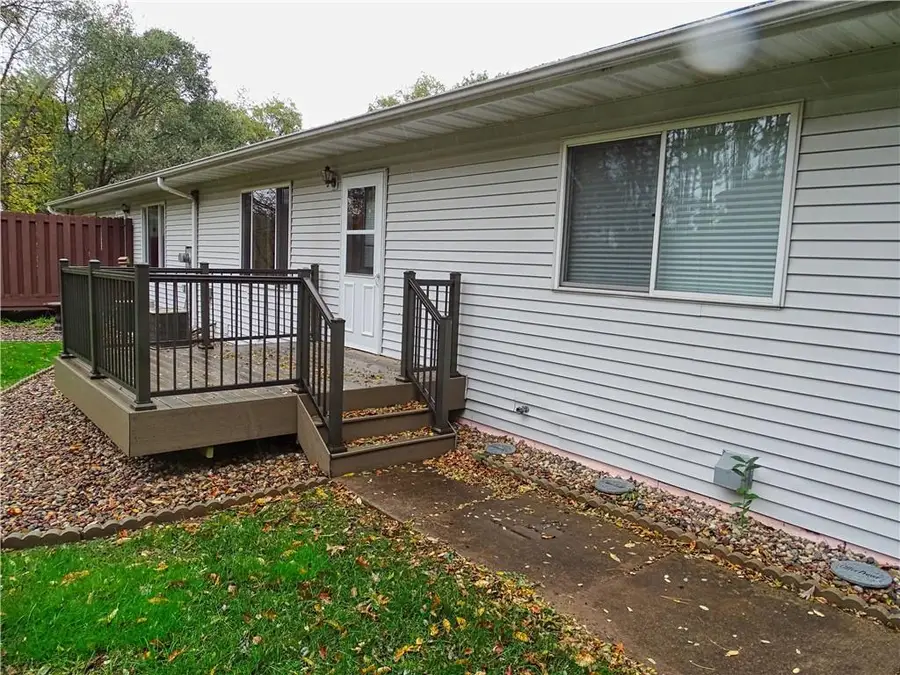 1109 E Laneville Avenue #C, Durand, WI 54736 - Image #2