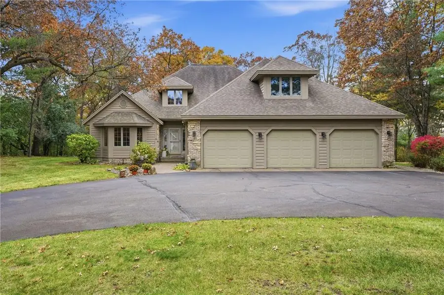 1523 Woodridge Drive, Chippewa Falls, WI 54729 - Image #3