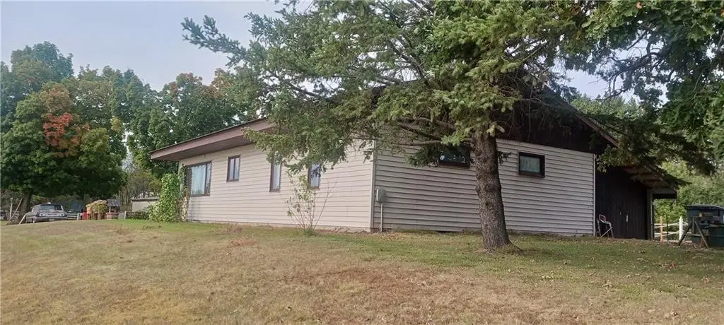 S1131 Knabe Road, Nelson, WI 54756 - Image #1