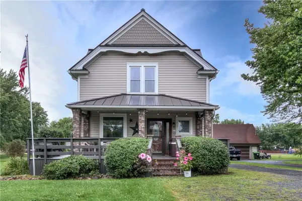 413 E Stanley Street, Thorp, WI 54771