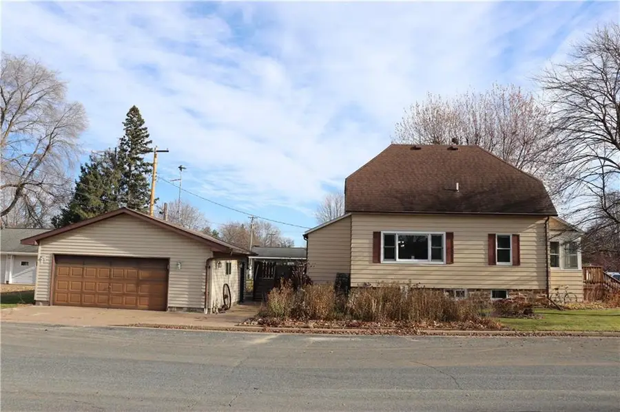 519 W Buckman Street, Augusta, WI 54722 - Image #2