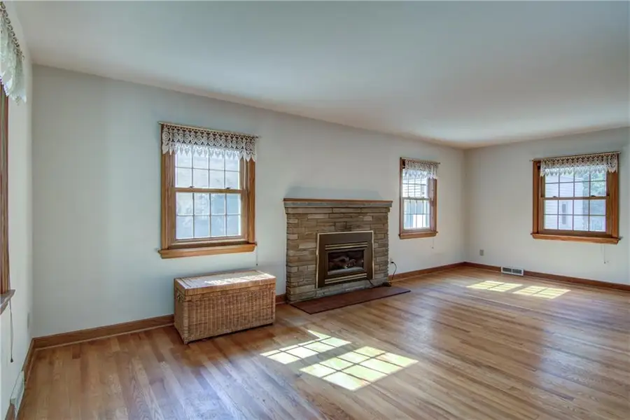 422 Roosevelt Avenue, Eau Claire, WI 54701 - Image #3