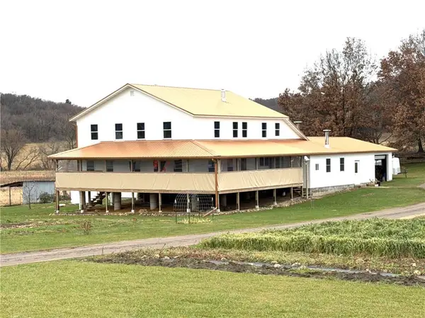 N24773 Washington Coulee Rd., Ettrick, WI 54627