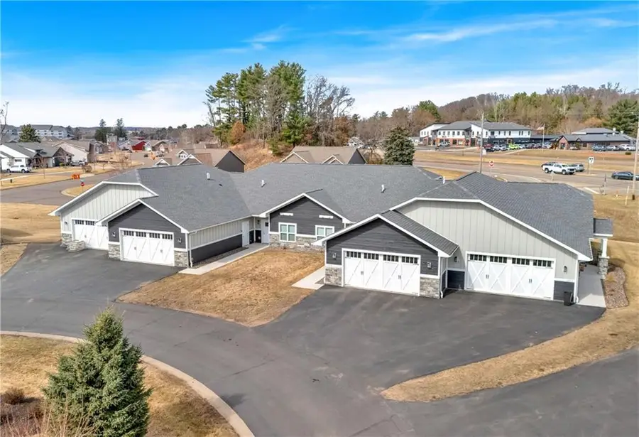 1344 Cypress Court, Altoona, WI 54720 - Image #2