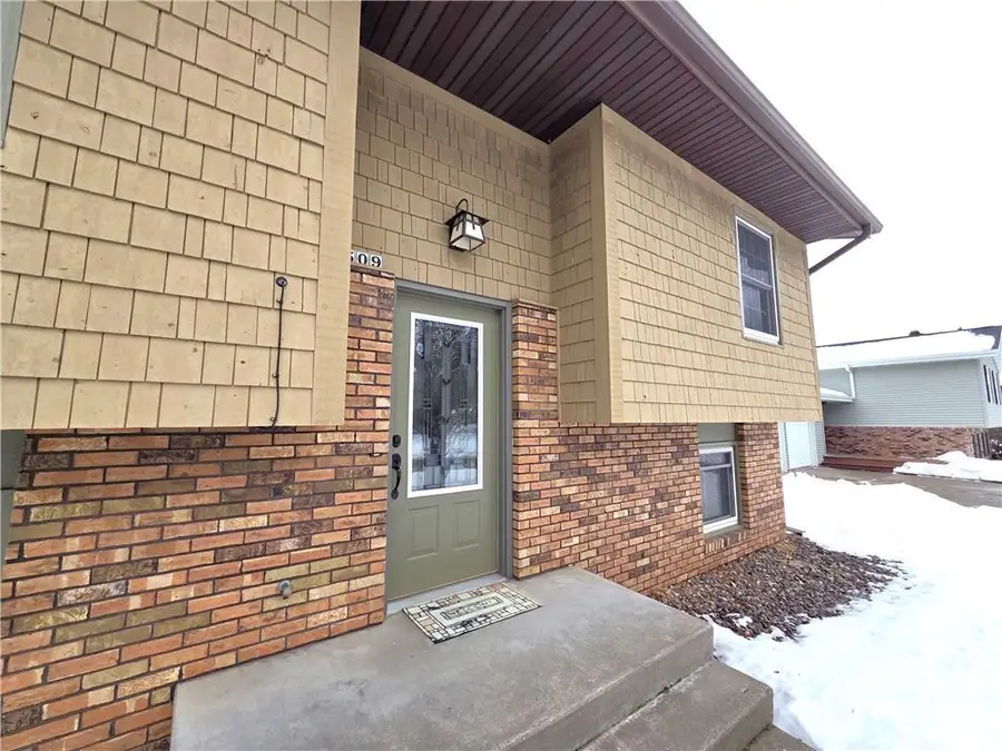 309 Linden Avenue, Rice Lake, WI 54868 - Image #3