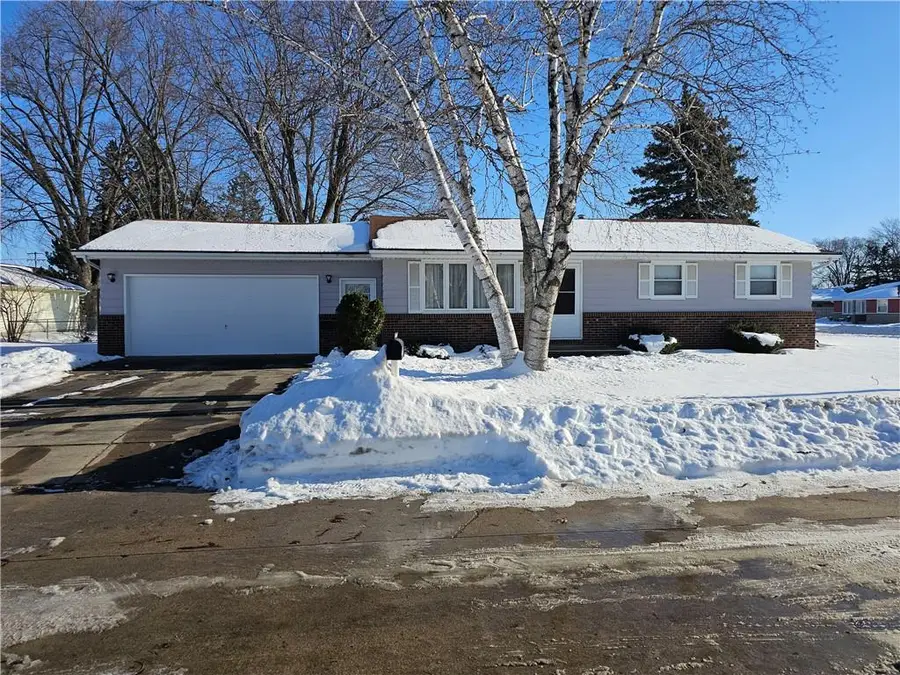 2704 David Street, Appleton, WI 54914 - Image #2