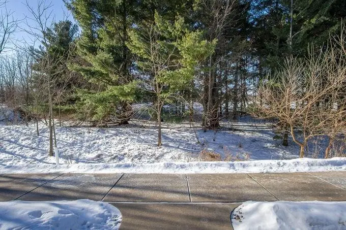 3330 S Robin Meadows Lane, Eau Claire, WI 54701 - Image #2