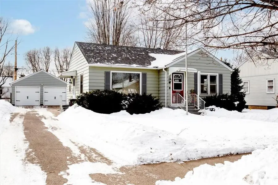 2009 Valmont Avenue, Eau Claire, WI 54701 - Image #2