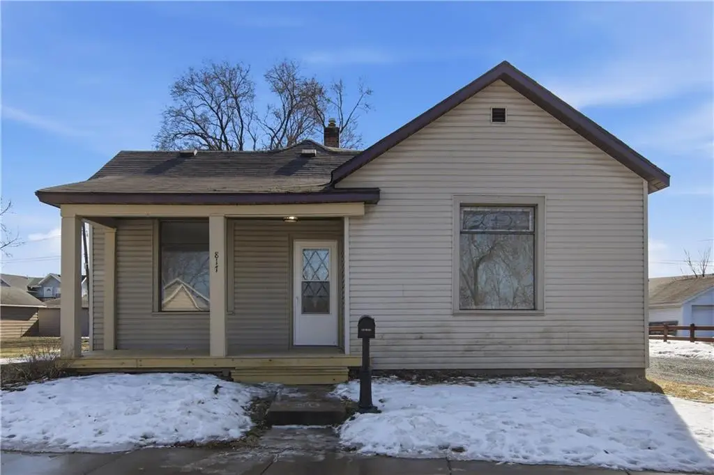 817 E Grand Avenue, Eau Claire, WI 54701 - #1