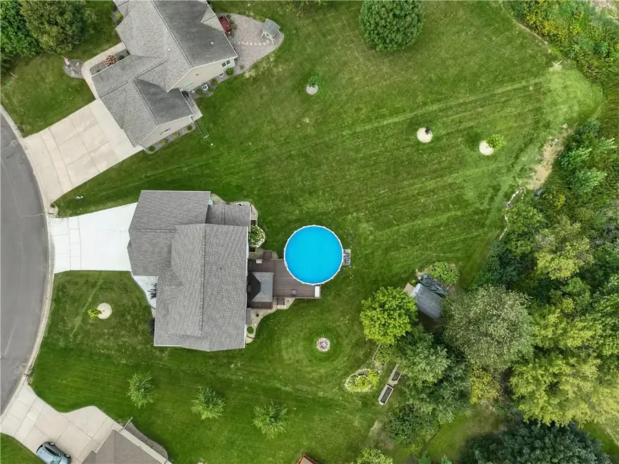 925 Bluffview Circle, Chippewa Falls, WI 54729 - #3