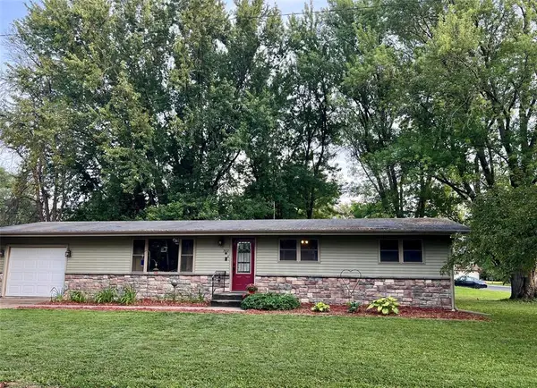 302 4th Avenue, Colfax, WI 54730