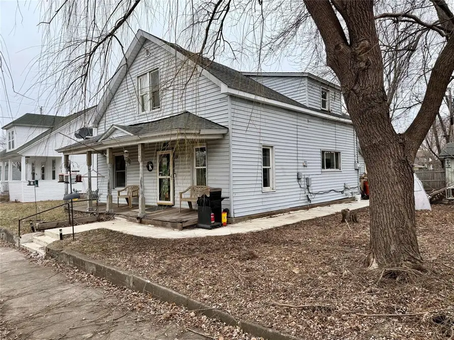 19 Woodward Avenue #duplex, Chippewa Falls, WI 54729 - #3