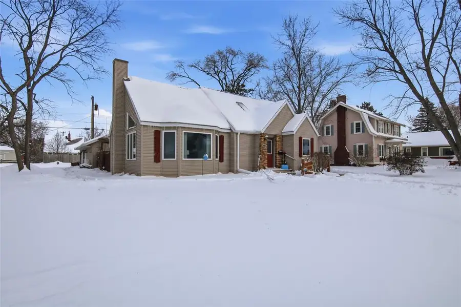 1014 W Willow Street, Chippewa Falls, WI 54729 - #2