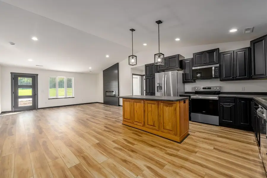 512 S Wilson St., Thorp, WI 54771 - #3