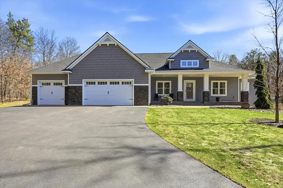 977 McGregor Drive, Eau Claire, WI 54703 - #2