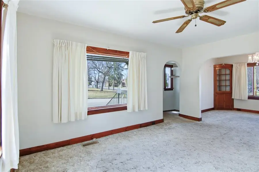 557 Bergen Avenue, Eau Claire, WI 54703 - #3