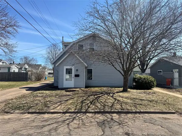 1009-1011 Saint Augustine #2, Chippewa Falls, WI 54729