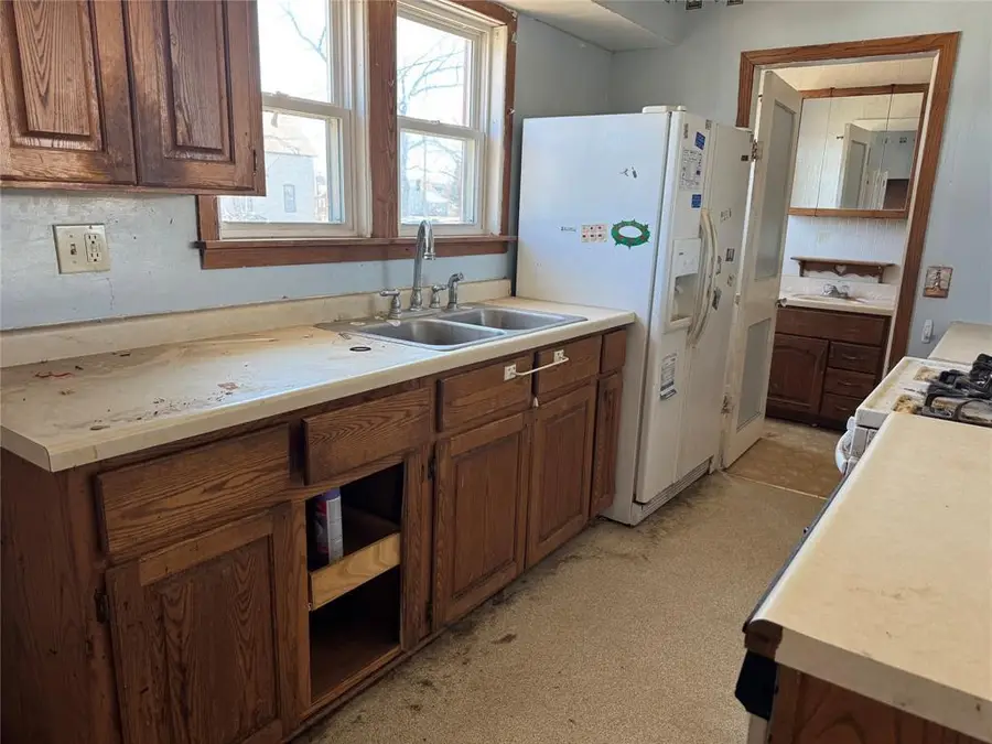 20 4th Street, Barron, WI 54812 - #2