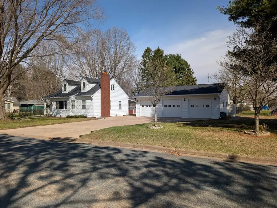 1521 6th Avenue, Menomonie, WI 54751 - #2