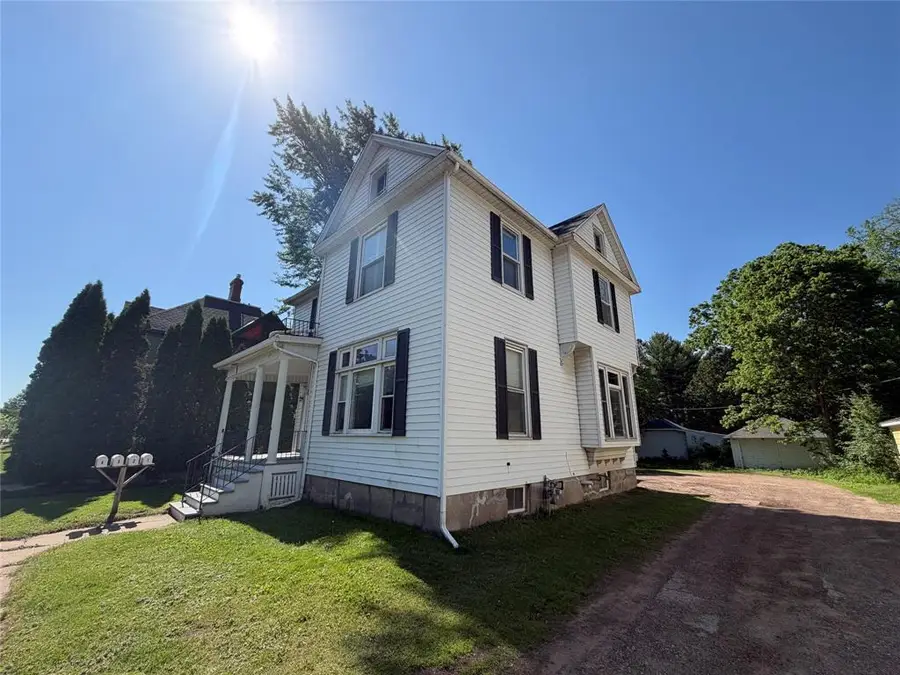 317 Summit Avenue #1-4, Eau Claire, WI 54701 - #3