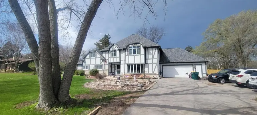 10953 Westview Lane, Mequon, WI 53092 - #2