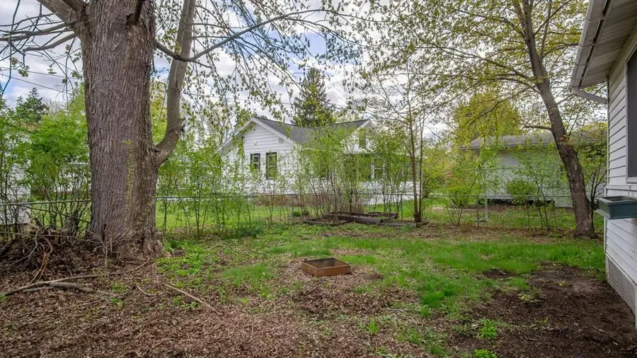 113 W Linden Street, Chippewa Falls, WI 54729 - #3