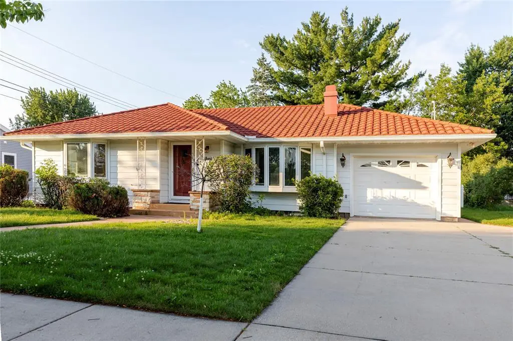 2836 Kelly Place, Eau Claire, WI 54701 - #1