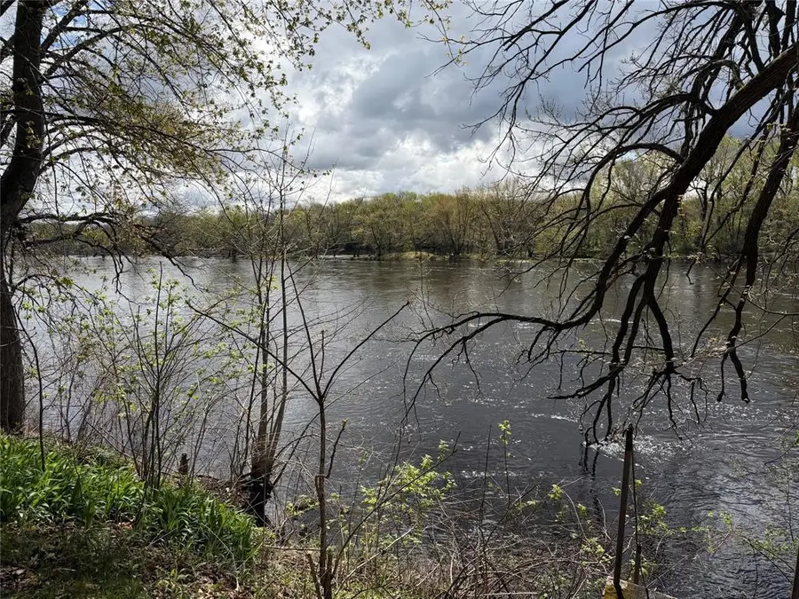 2049 Silvermine Drive, Eau Claire, WI 54703 - #2