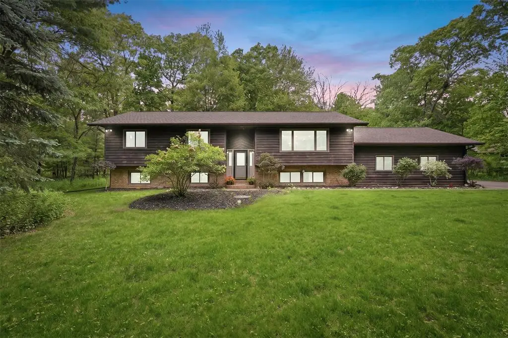 642 S 57th Avenue, Eau Claire, WI 54703 - #1