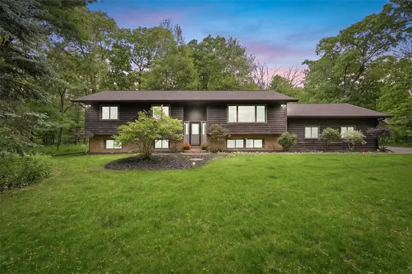 642 S 57th Avenue, Eau Claire, WI 54703