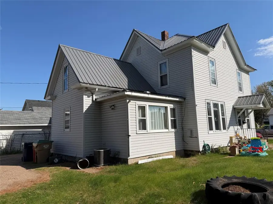 104 Grove Street #2, Chippewa Falls, WI 54729 - #3