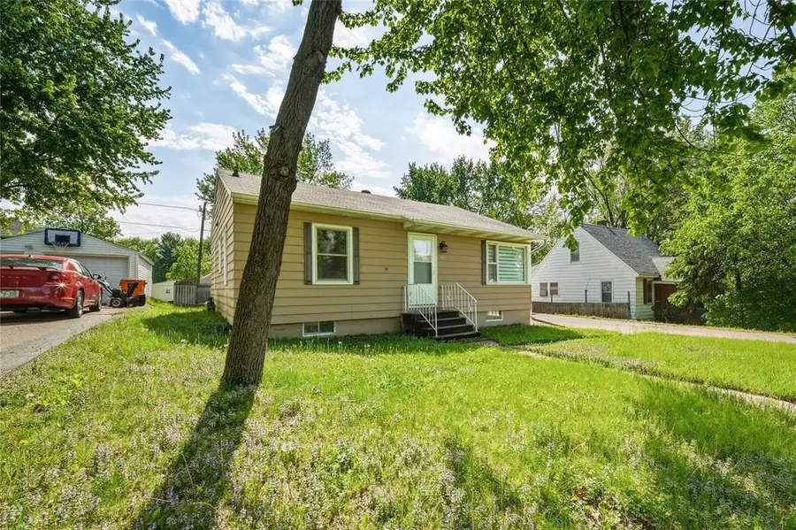 1021 Essex Street, Eau Claire, WI 54703 - #2