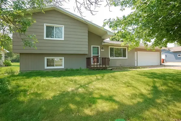 3114 Kilbourne Avenue, Eau Claire, WI 54703