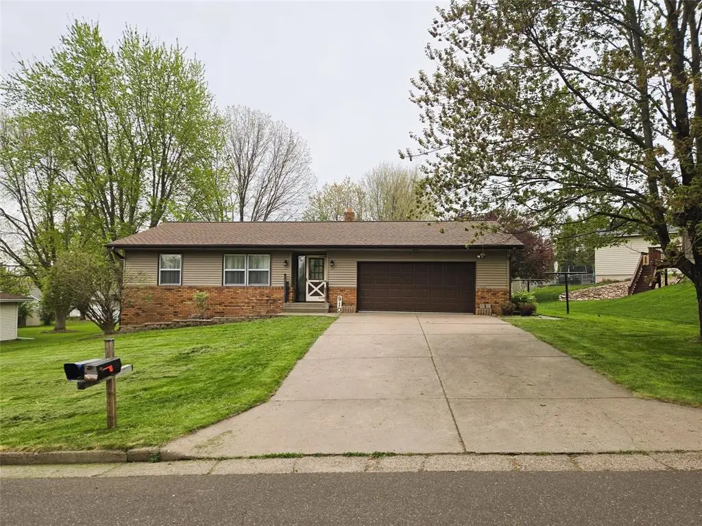 910 Mission Drive, Rice Lake, WI 54868 - #1