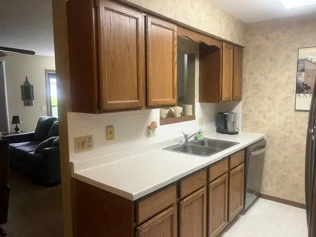 3418 Miller Street #4, Eau Claire, WI 54701 - #3