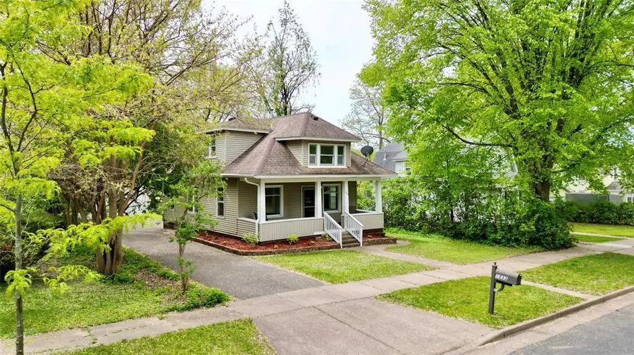 1533 E Madison Street, Eau Claire, WI 54703 - #2