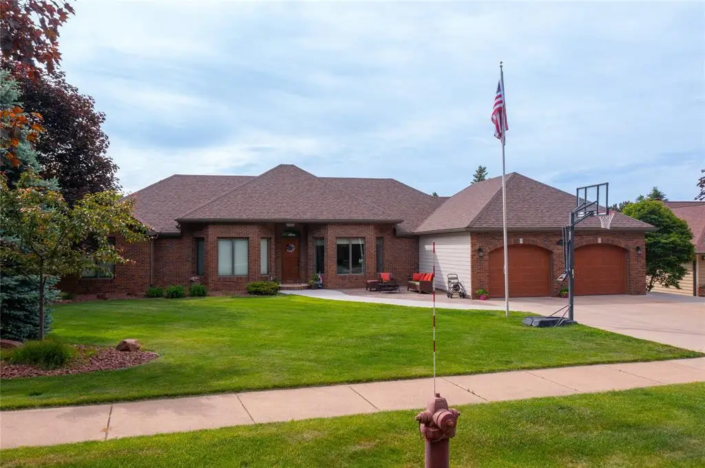 2925 W Princeton Avenue, Eau Claire, WI 54703 - #1
