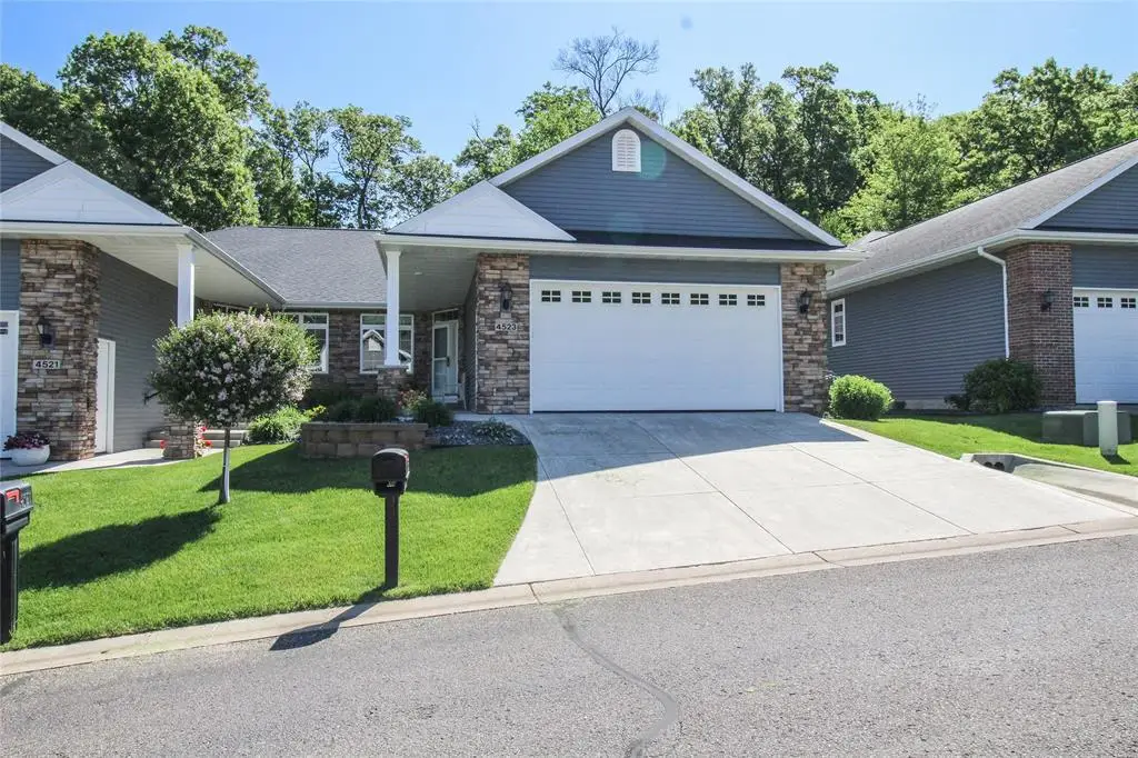 4523 Village Oaks Circle, Eau Claire, WI 54701 - #1